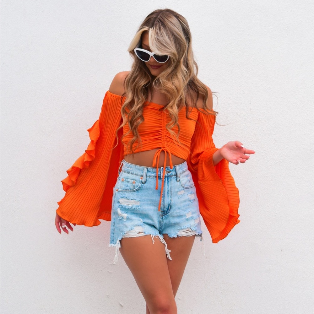 Move On Top:Orange